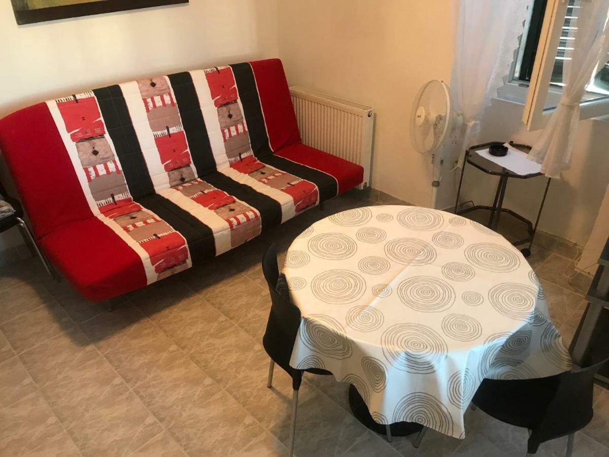 Apartman Gracin Primošten Buitenkant foto